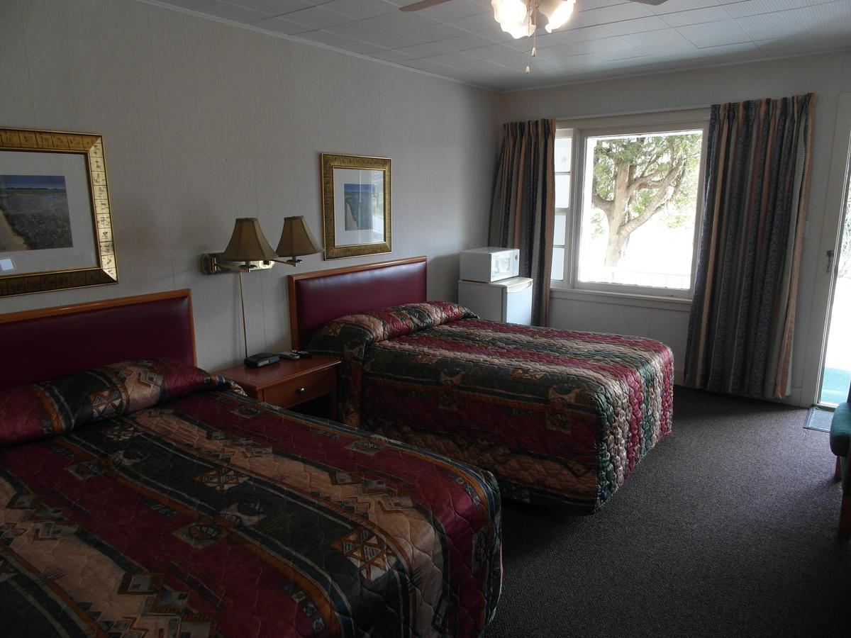 פיקטו Lionstone Inn Motel & Cottages מראה חיצוני תמונה