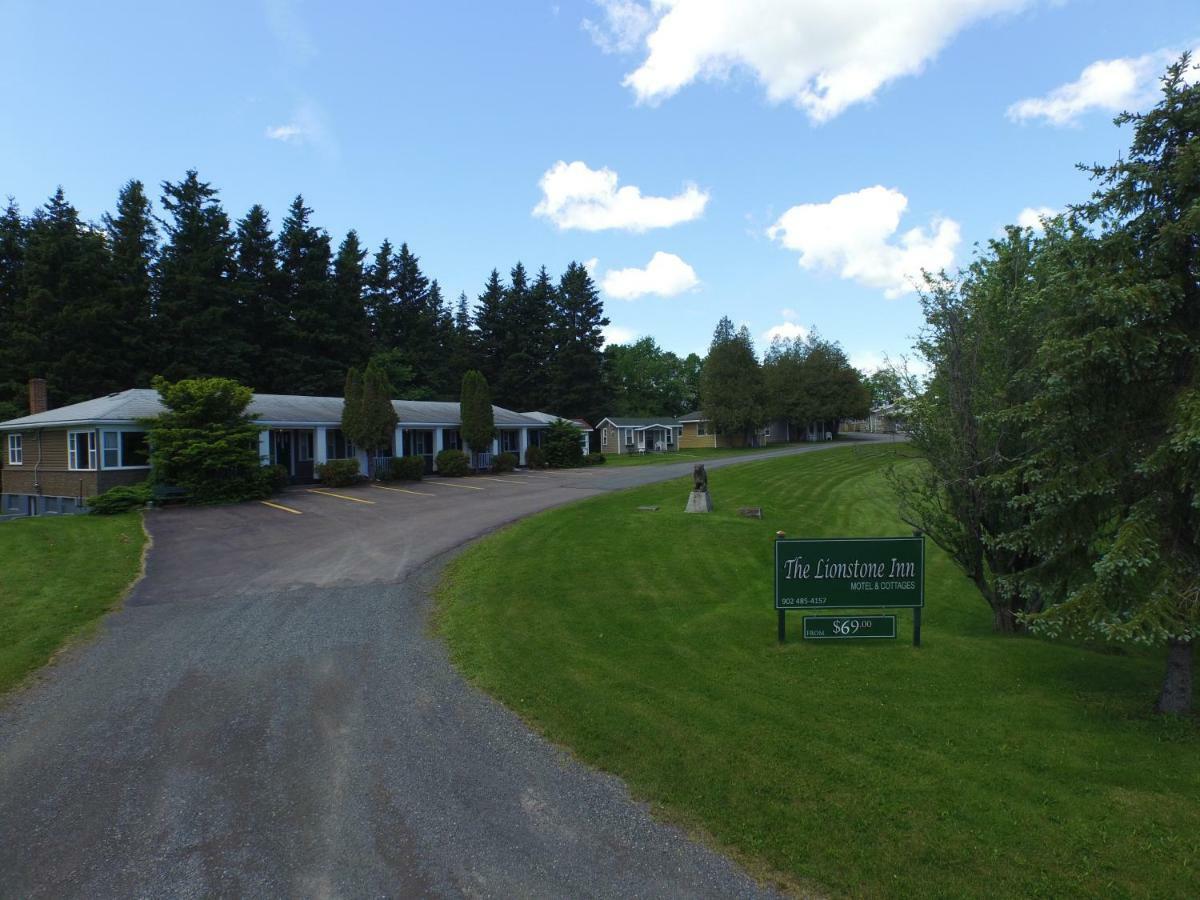 פיקטו Lionstone Inn Motel & Cottages מראה חיצוני תמונה